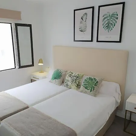 Pequeno A Solo 150 Metros Del Mar. Apartament *